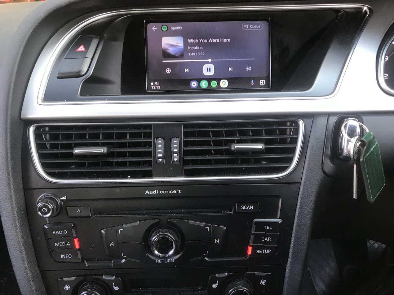 Audi A4/S4 09-15, A5/S5 09-16, Q5 09-17 (Non MMI) Apple CarPlay and Android Auto Retrofit Interface