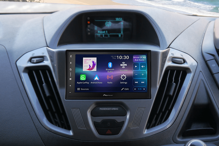 Ford Transit Custom (Limited/Sport) 12-16 Apple Carplay/ Android stereo kit with Pioneer SPH-DA77DAB