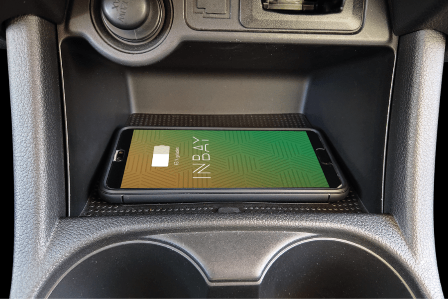 INBAY® Mitsubishi Outlander (2015–2018) 10W Wireless smartphone charging pocket