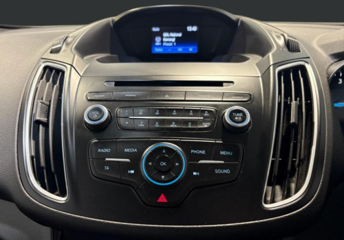 FOR-03- Ford SYNC DAB Audio System