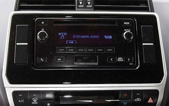 Toyota Land Cruiser (Basic Radio)