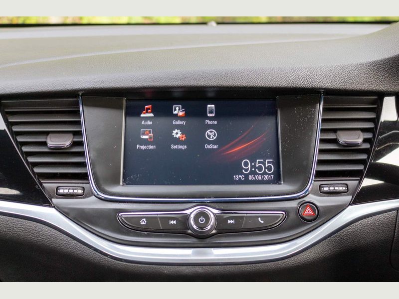 Vauxhall Astra K * Original radio options - InCarTec