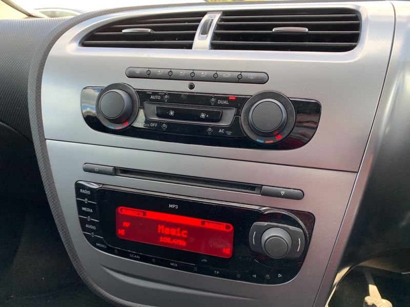 Soaked Komprimere Tilbageholde Seat Leon Mk2 Original radio options - InCarTec
