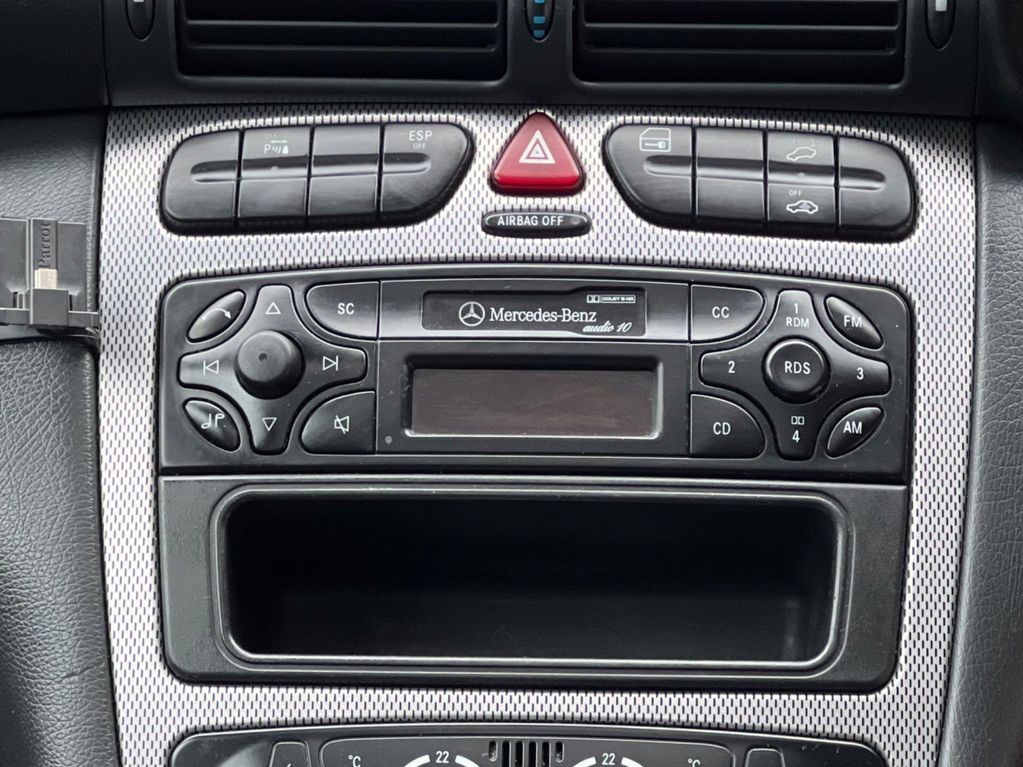 W203 Audio 10 Cassette Player