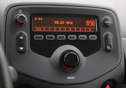 PUG-108-01- Standard radio (Without SWC)