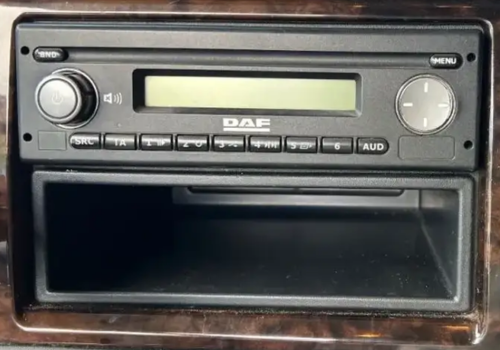 DAF-XF-01- Single DIN 24v Radio